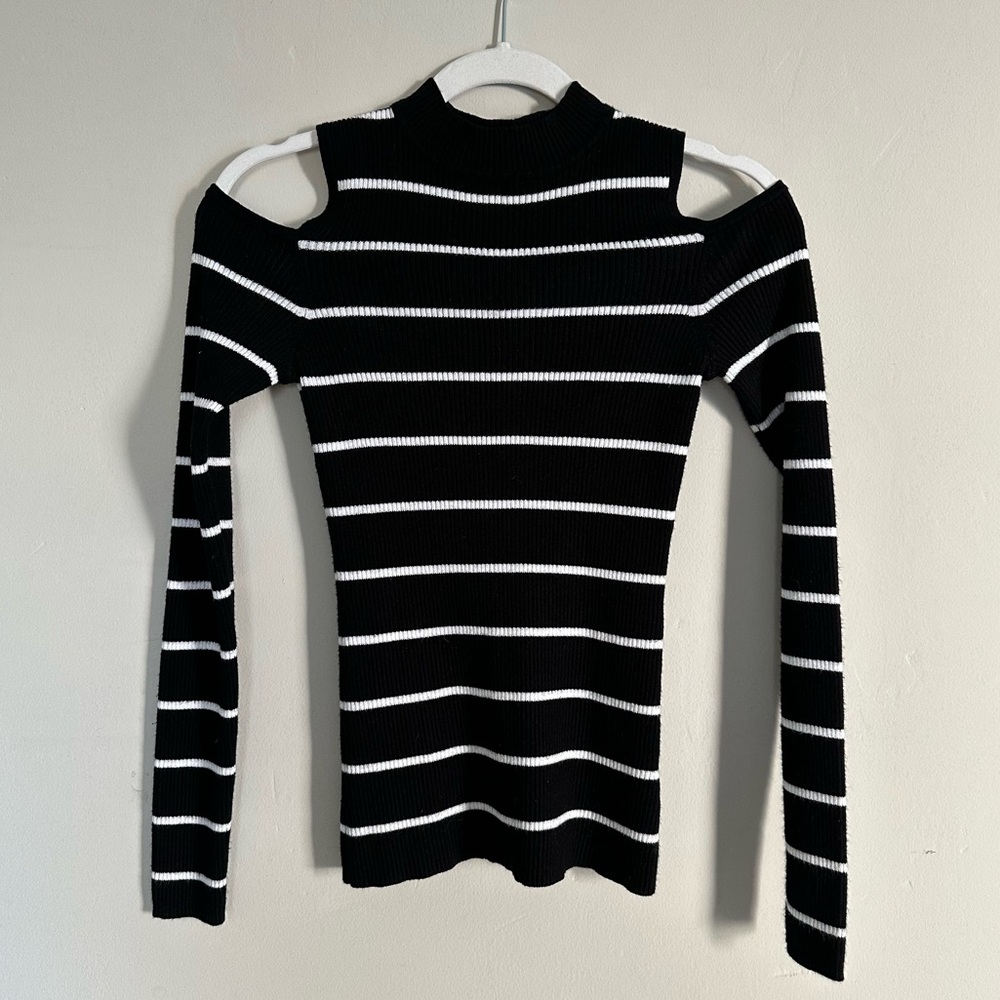 White House Black Market Sweater Top